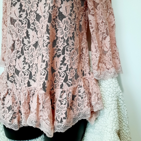Free People Lace Blush 3/4 Sleeve Hi-Lo Hem Blouse - Picture 7 of 17